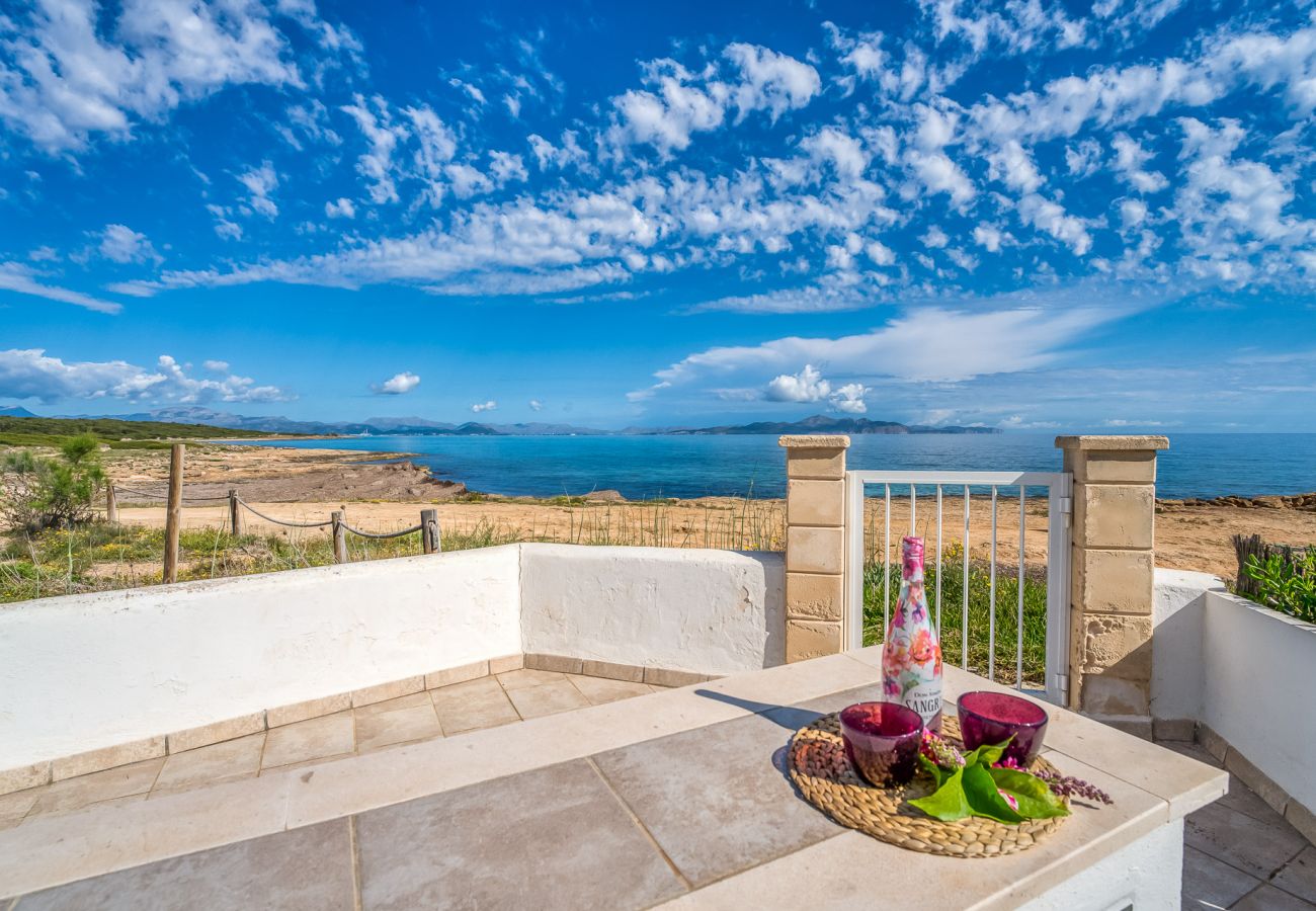 Haus direkt am Strand von Son Serra de Marina