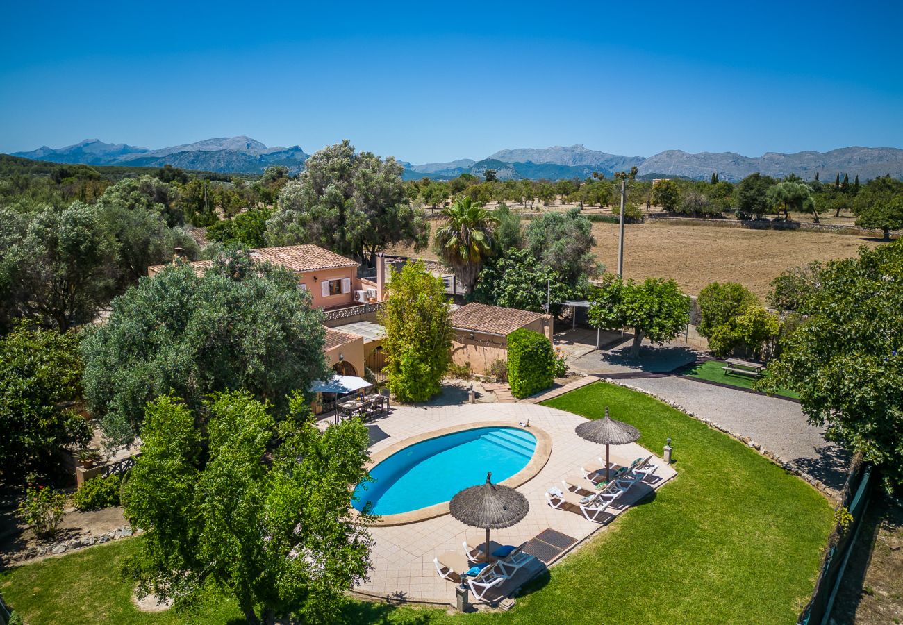 Casa en Alcúdia - Finca Toni con piscina cerca de playa en Alcudia