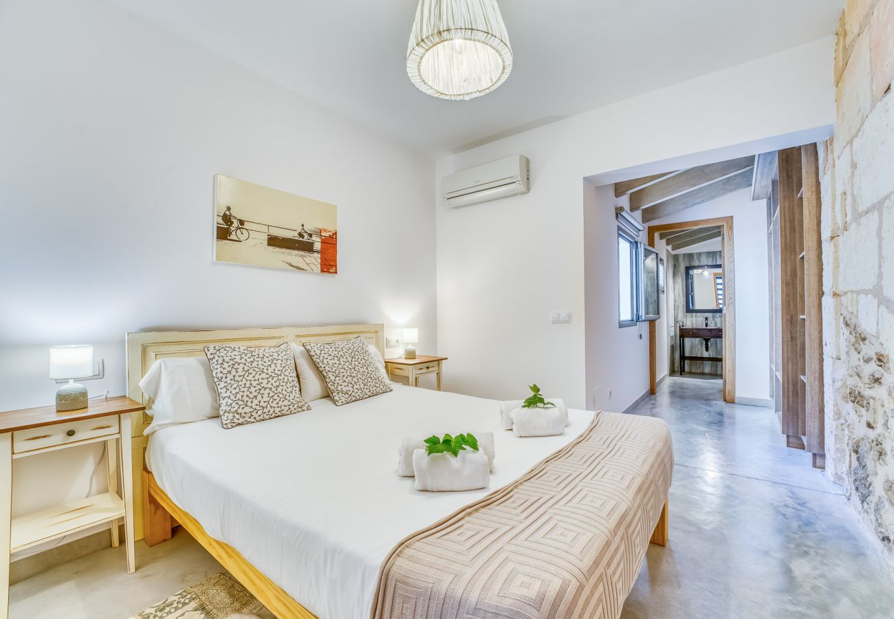 Apartamento de diseño con azotea en Mallorca.    