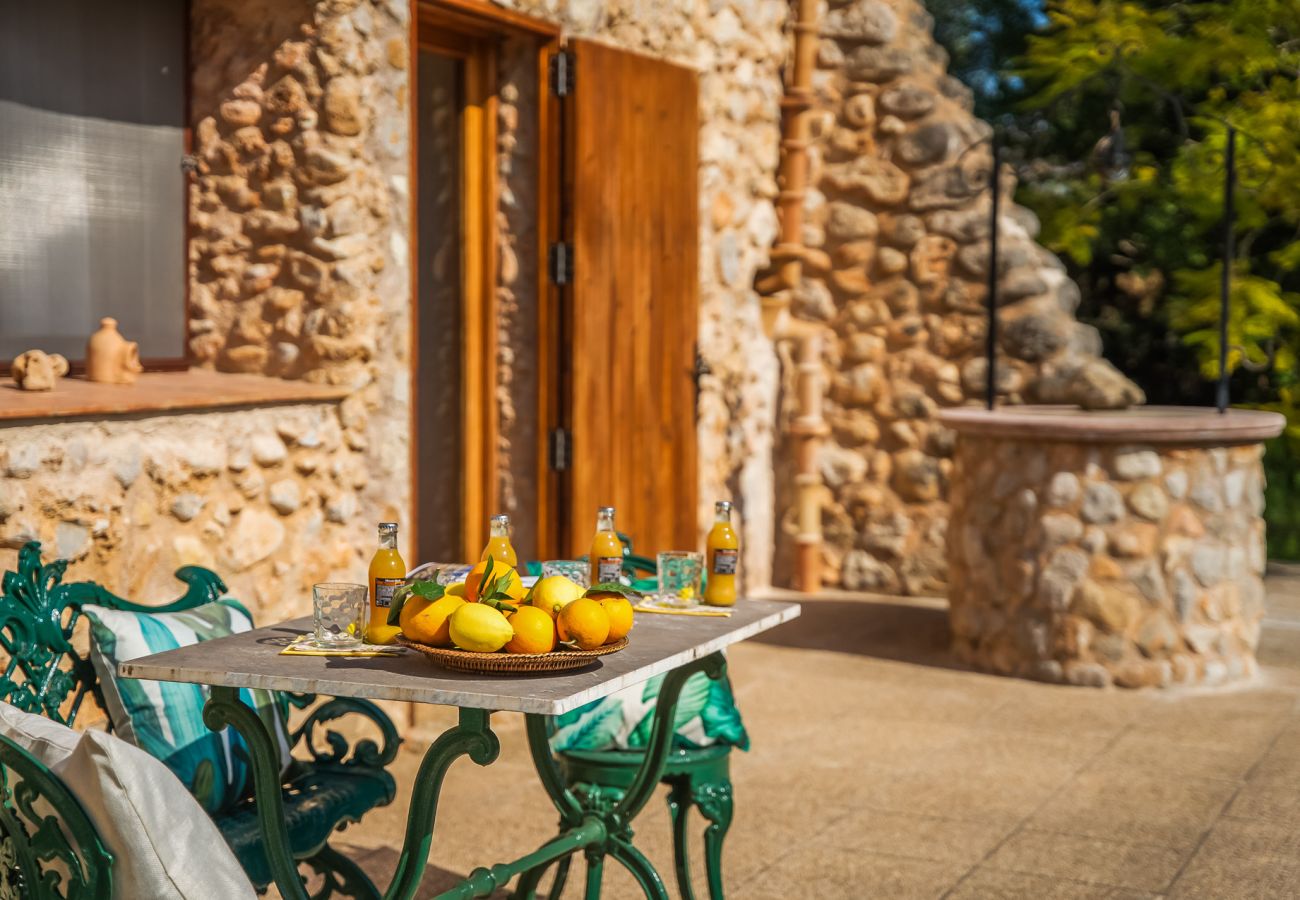 Finca en Buger - Finca rústica con piscina Cas Mut en Mallorca