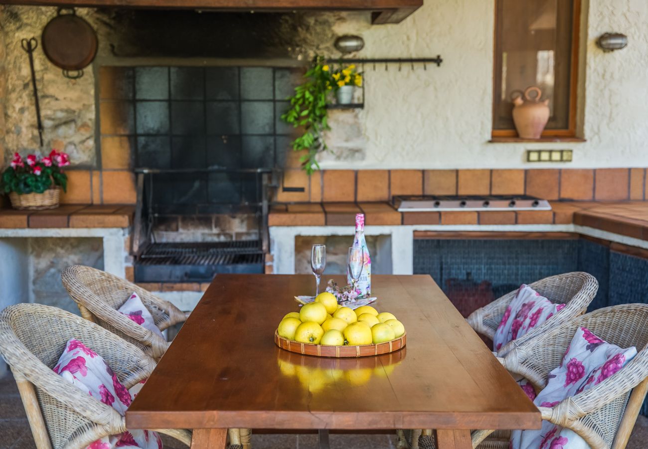 Finca en Buger - Finca rústica con piscina Cas Mut en Mallorca