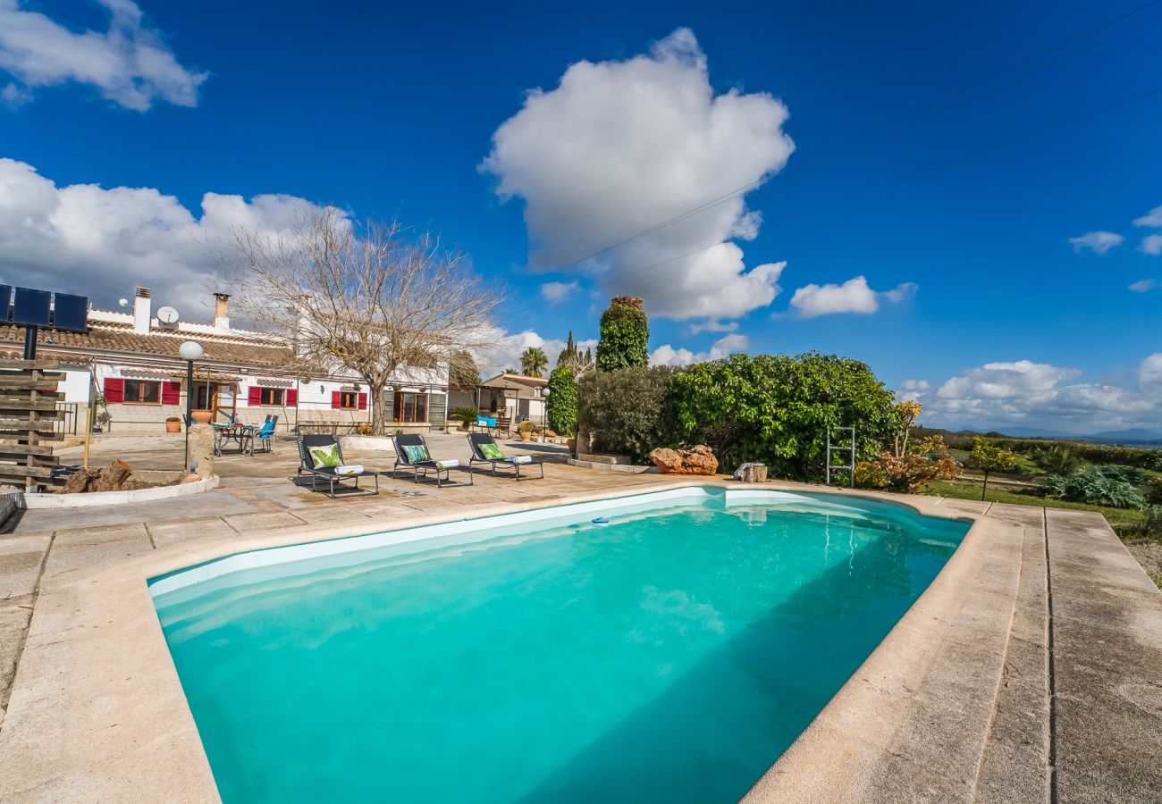 Finca en Mallorca con vistas panorámicas.