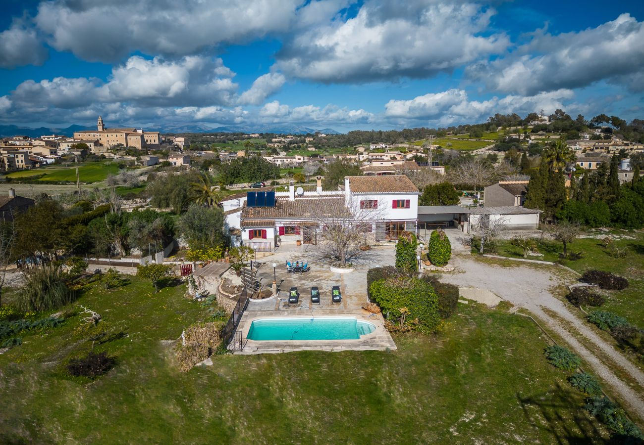 Finca en Lloret de Vistalegre - Finca rural en Mallorca Ca Na Venta con piscina privada.