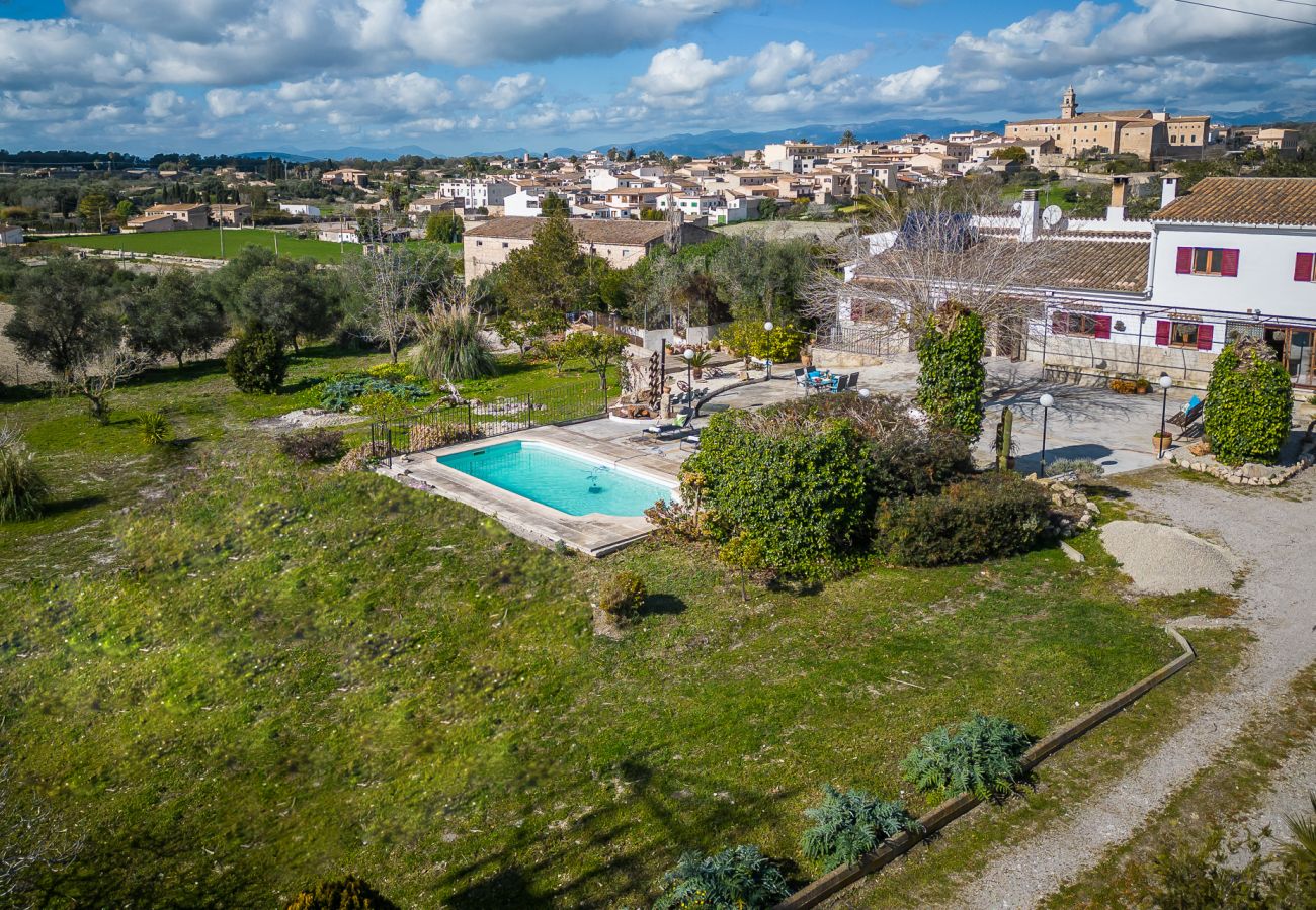 Finca en Lloret de Vistalegre - Finca rural en Mallorca Ca Na Venta con piscina privada.