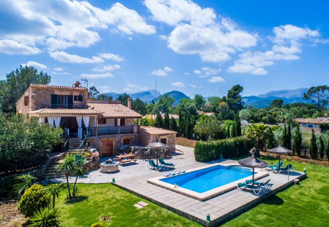 Finca majorquine La Caseta à Pollensa avec piscine.