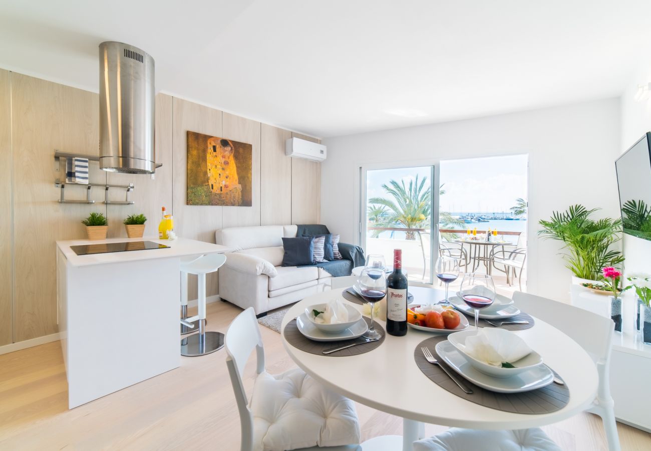 Appartement à Alcudia - Appartement moderne Mimosa avec vue sur la mer à Puerto Alcudia