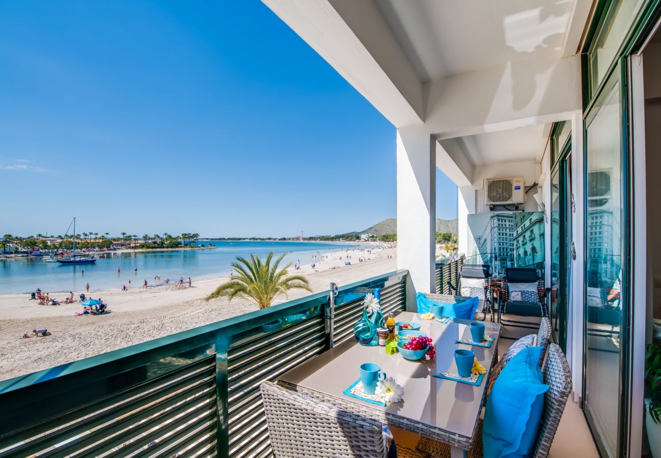 Appartement avec vue mer à Puerto Alcudia. 