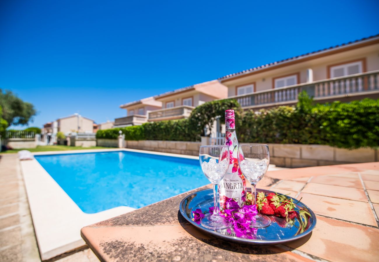 Maison avec piscine et grand jardin à Alcudia