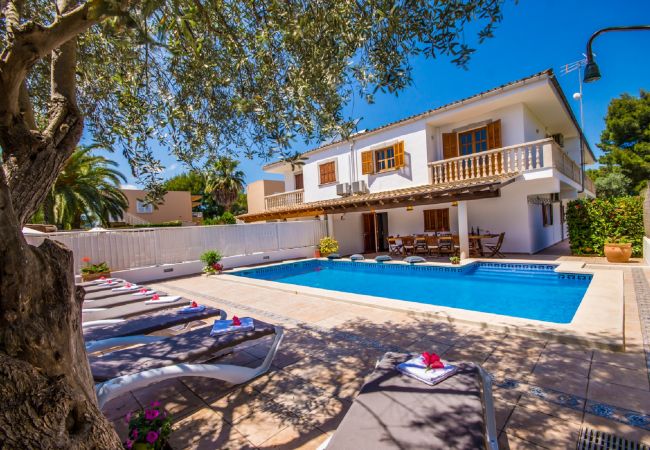 Maison avec piscine Eden Lago près de la plage