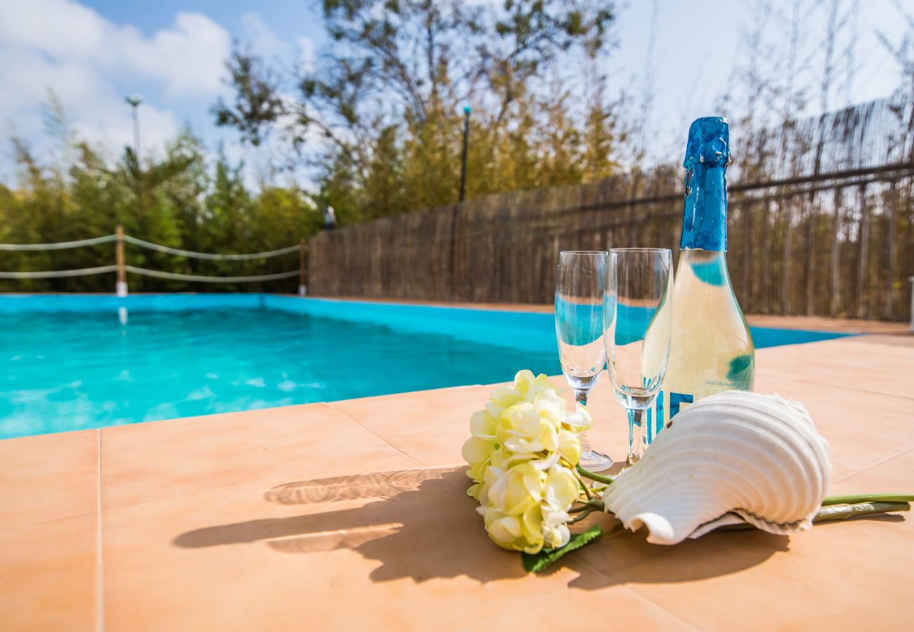 Domaine avec piscine privée à Capdepera.