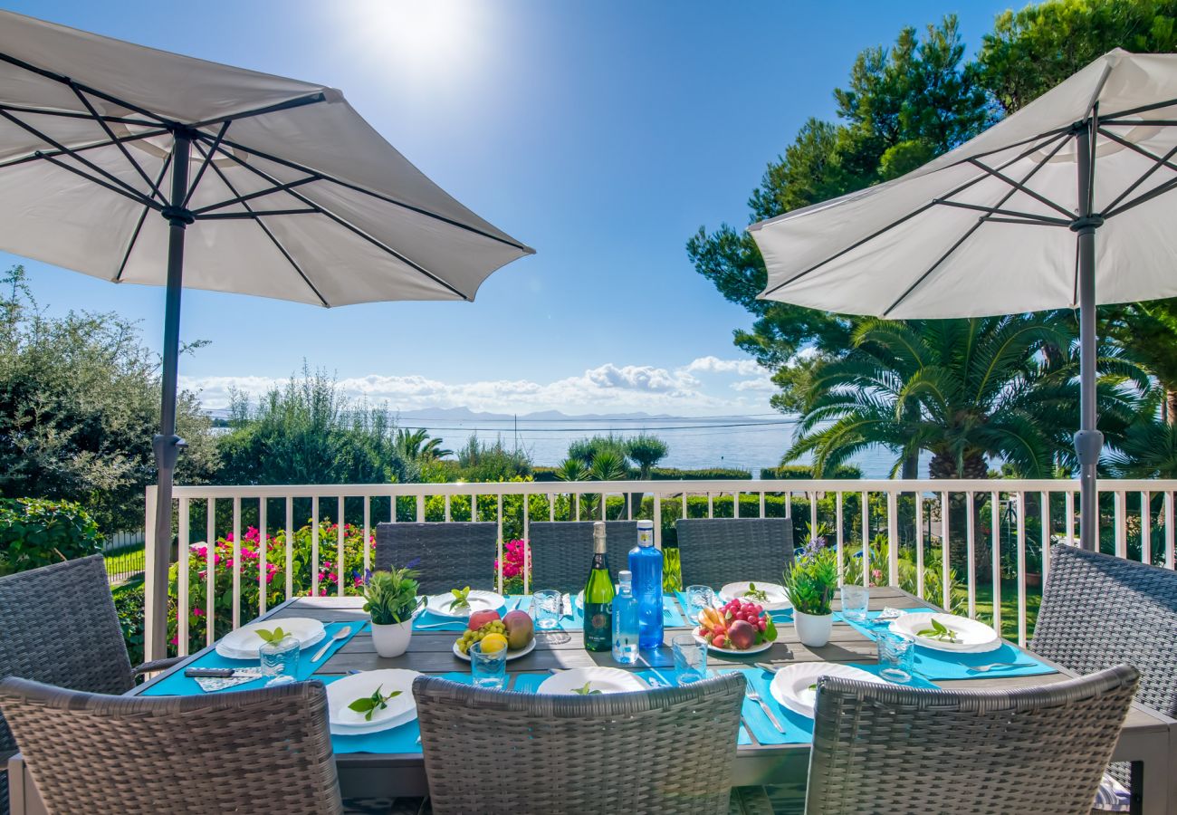 Maison près de la mer avec vue à Alcudia, plage d'Alcanada