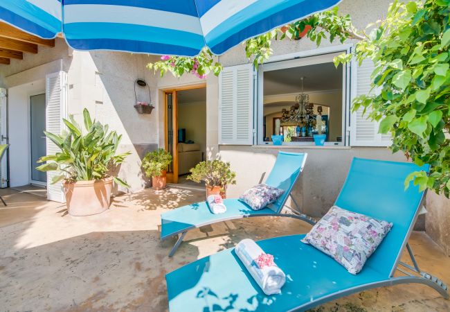 Louez une maison de vacances près de la plage à Alcudia.