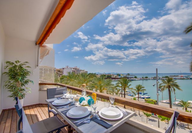 Appartement à Canet Beach en première ligne de mer avec vue