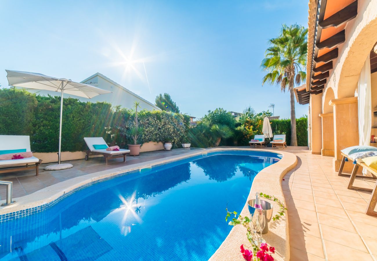 Maison en bord de mer avec piscine à Majorque