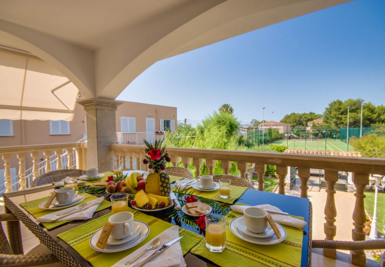 Maison à Alcudia - Casa Flor avec piscine près de la plage d'Alcudia à Majorque