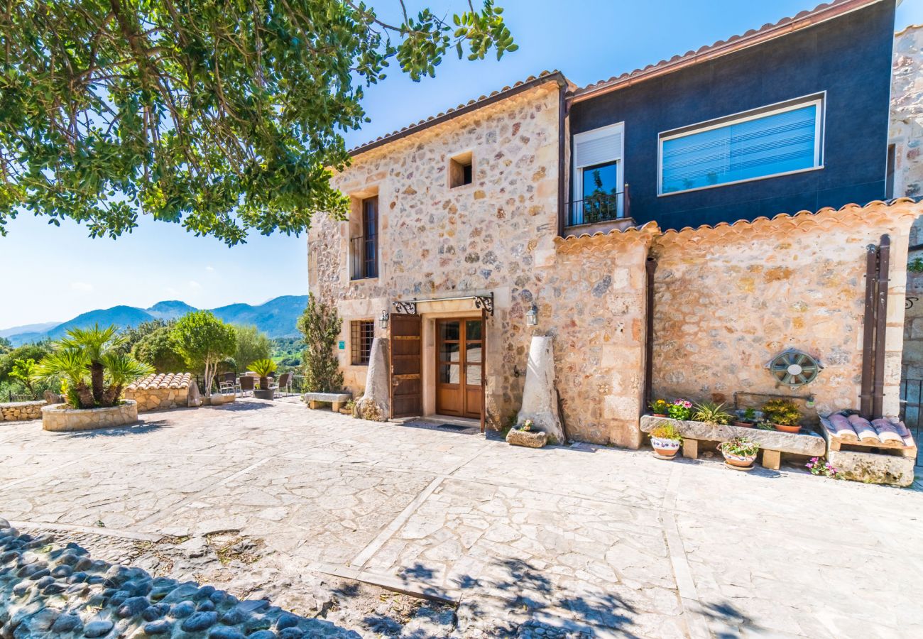 Domaine à Campanet - Maison en pierre au milieu de la nature à Caselles Petit