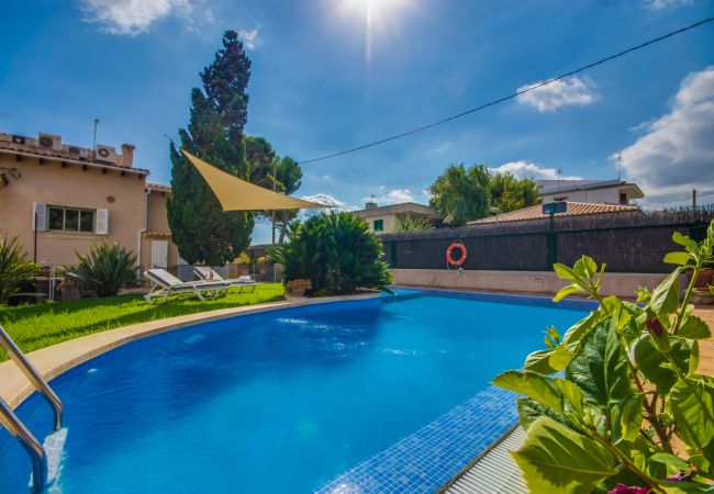 Maison Puerto Pollensa Llenaire piscine et vue sur la plage