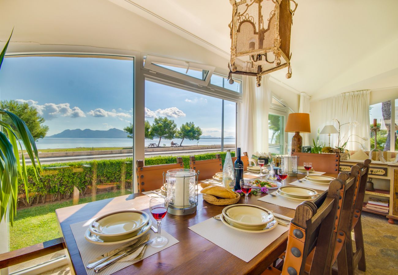 Maison à Puerto Pollensa avec vue sur la mer et piscine