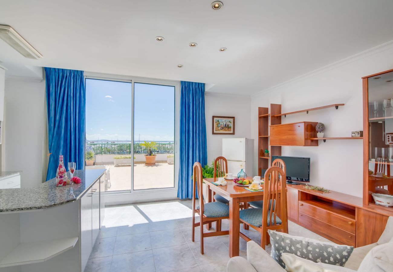 Appartement à Alcudia - Appartement Maria avec vue sur la mer de la plage d'Alcudia.