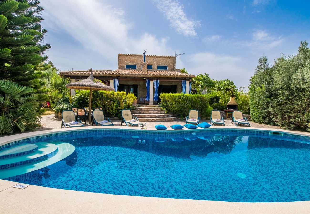 Maison rustique avec piscine et vue à Majorque