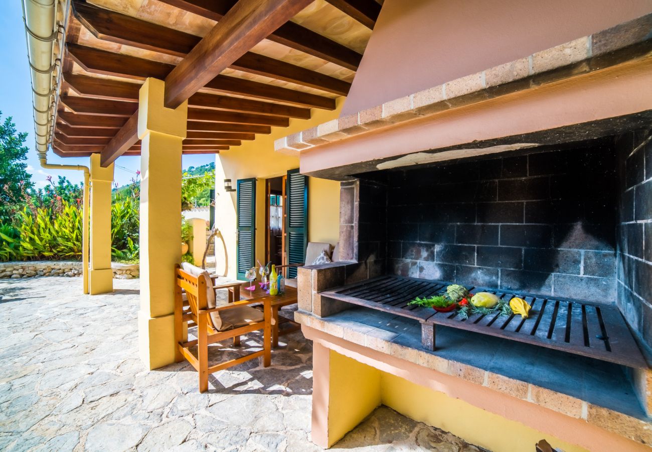 Finca avec piscine et barbecue à Alcudia pour vos vacances