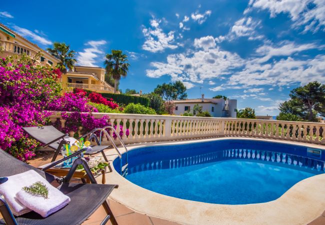 Maison avec piscine et barbecue à Alcudia