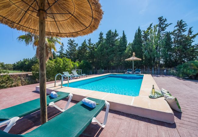 Finca avec piscine près de la mer à Puerto Pollensa