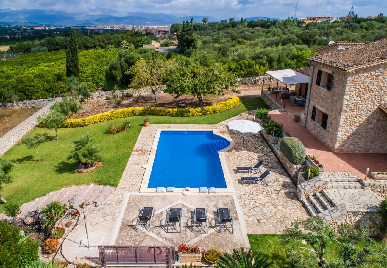 Finca rurale avec piscine près de la plage de Muro