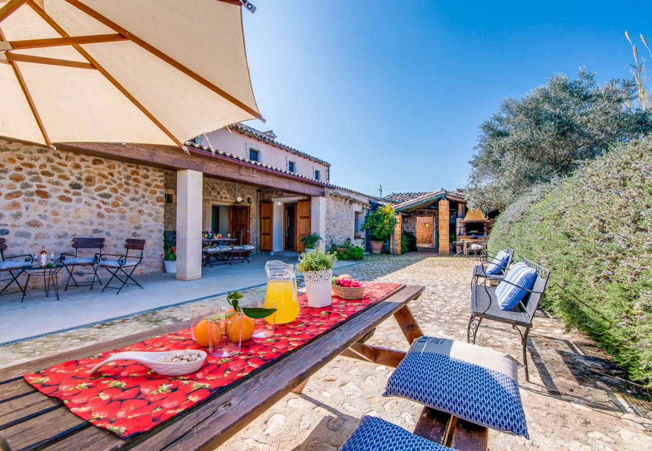 Domaine à Buger - La finca mallorquina Ses Planes avec piscine.