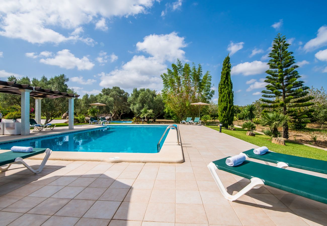 Domaine à Alcudia - Finca rurale à Alcudia Ca Na Siona avec piscine.