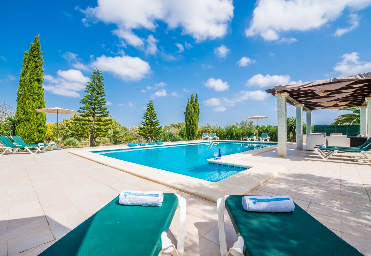 Domaine à Alcudia - Finca rurale à Alcudia Ca Na Siona avec piscine.