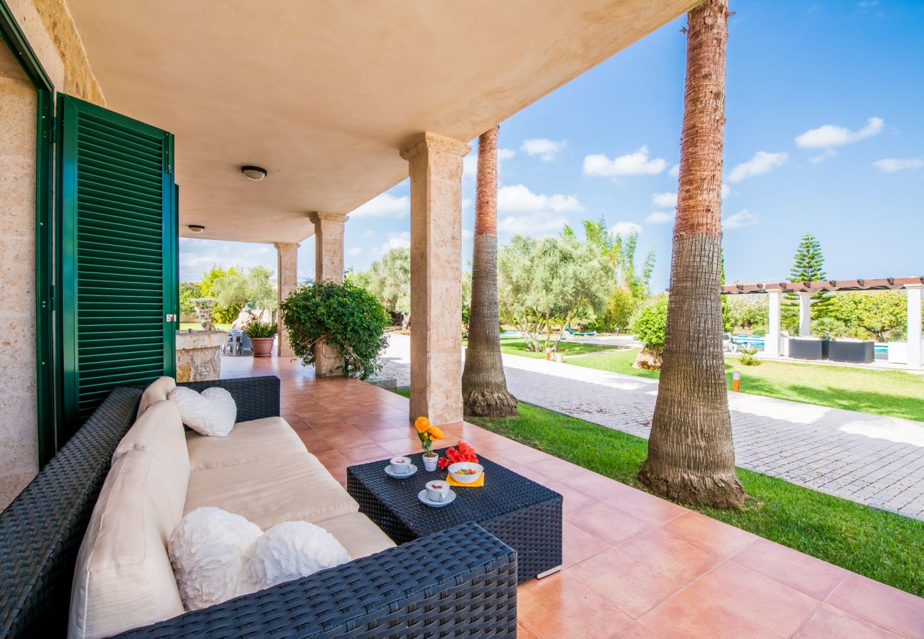 Vacances dans une propriété avec piscine près d'Alcudia.