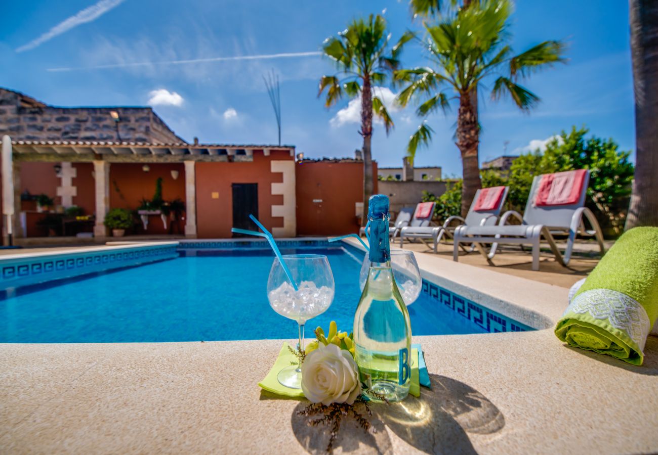 Maison à Maria de la salut - Villa rurale avec piscine Sa Verdera à Majorque