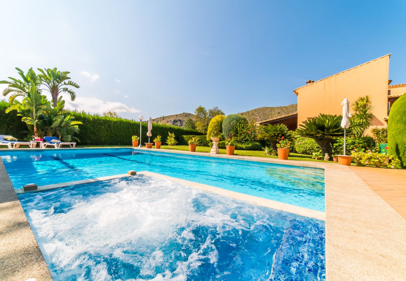 Finca rurale avec piscine, ping-pong et jacuzzi à Pollensa