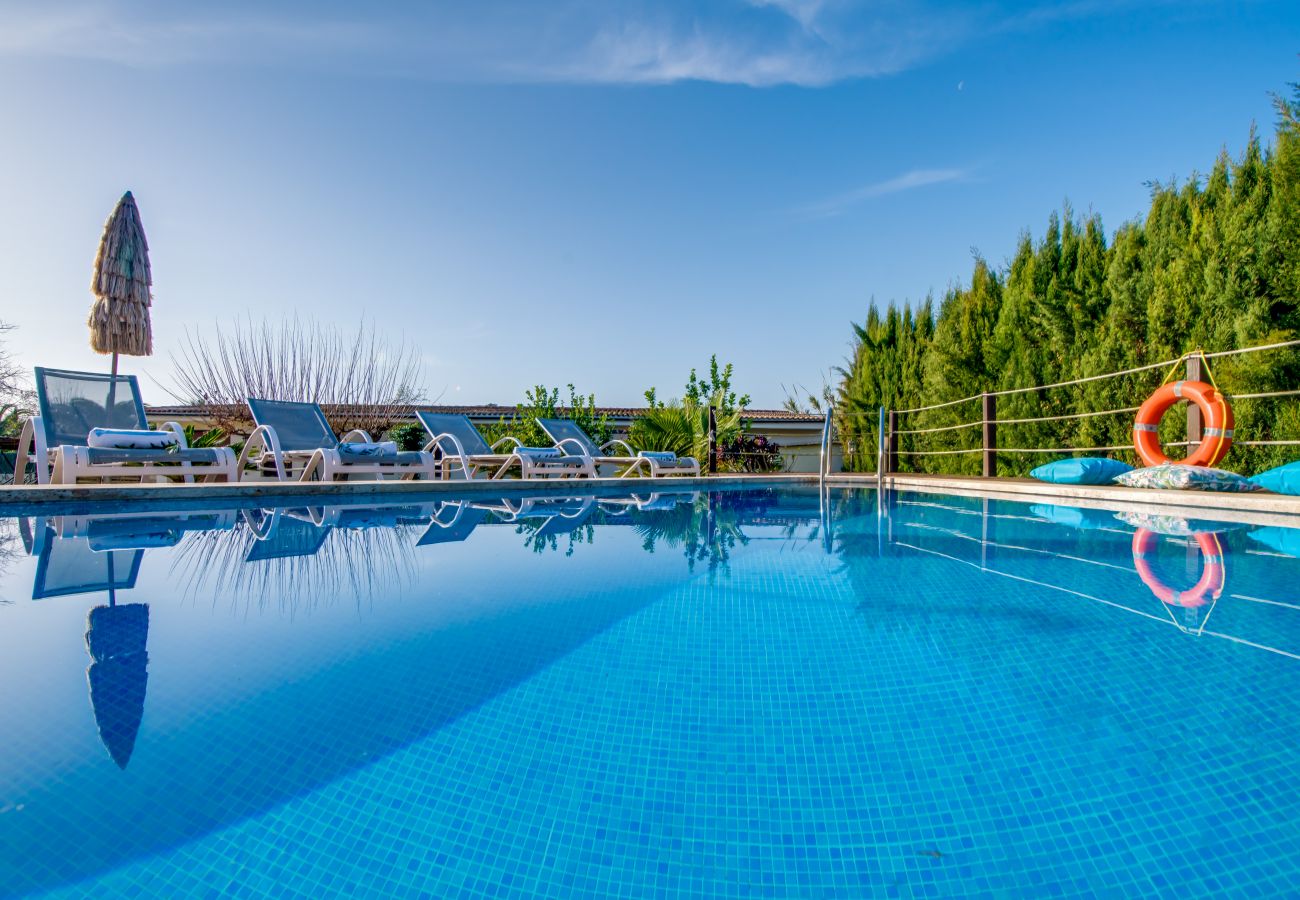 Domaine à Alcudia - Finca Alcudia Sa Vinya Vella près de la plage avec piscine