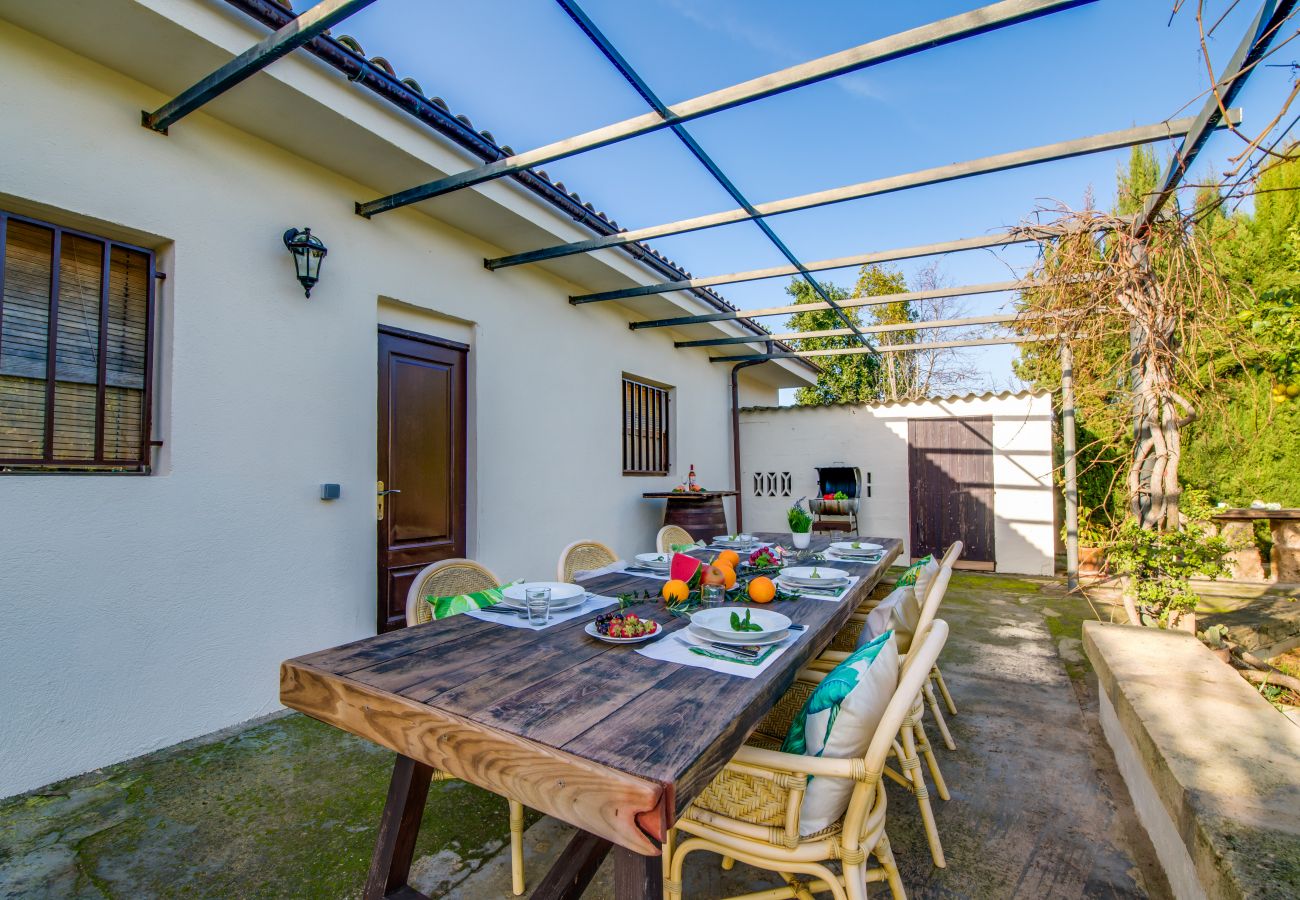 Finca avec jardin et barbecue près de la plage d'Alcudia