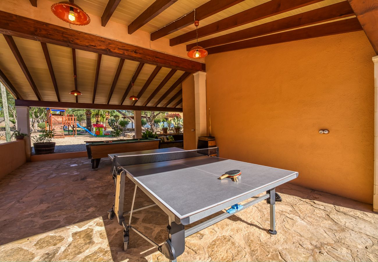 Été à Majorque dans une maison avec ping-pong