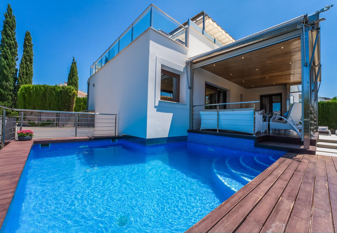 Maison à Alcudia - Maison près de la mer Xiscama avec jacuzzi à Alcudia.