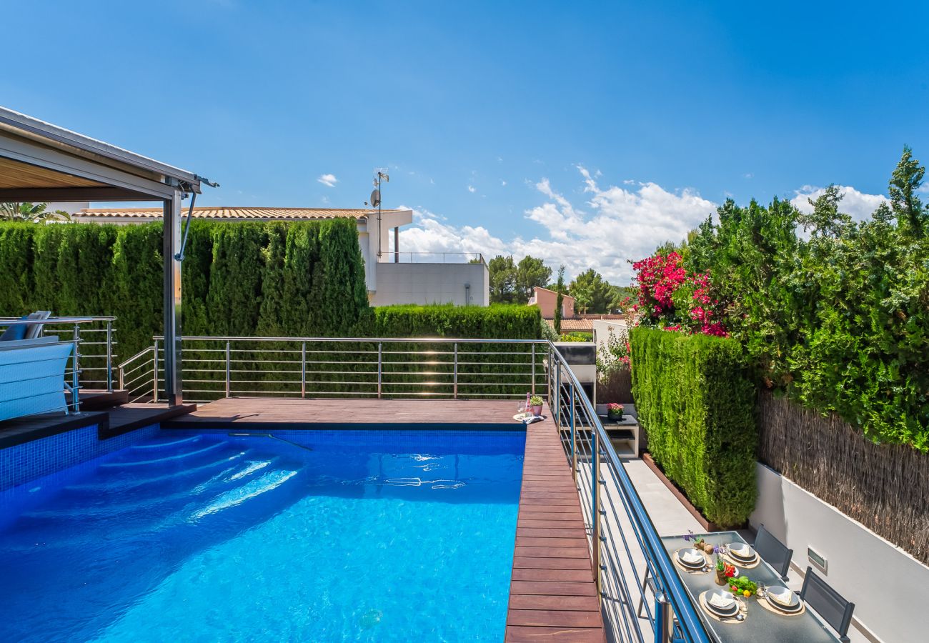 Maison à Alcudia - Maison près de la mer Xiscama avec jacuzzi à Alcudia.