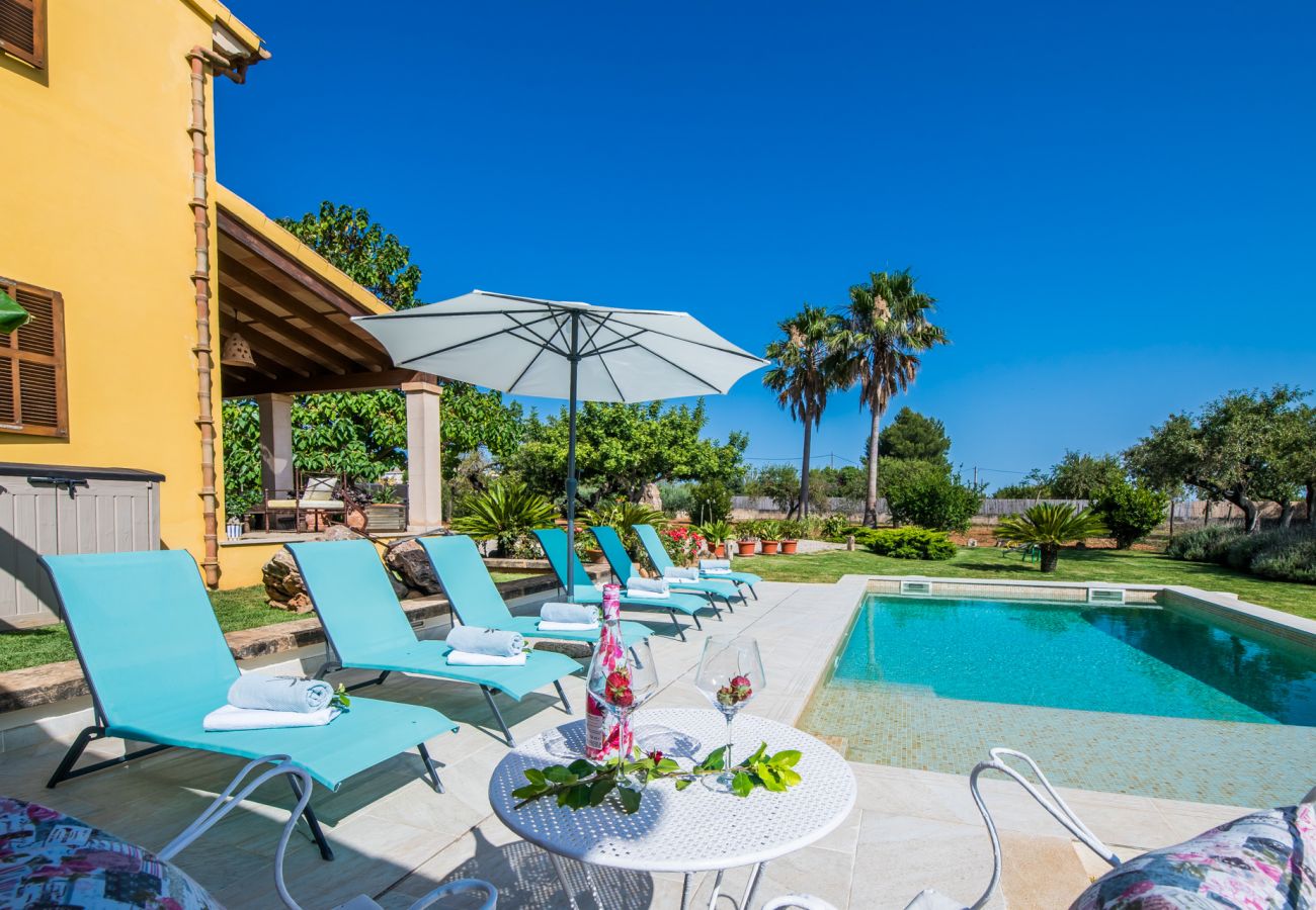 Domaine à Inca - Finca Sa Tanqueta avec piscine, située au centre de Majorque