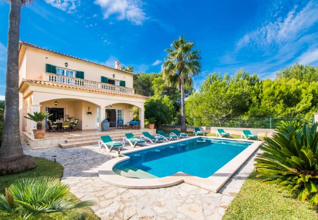 Villa avec piscine près d'Alcúdia.