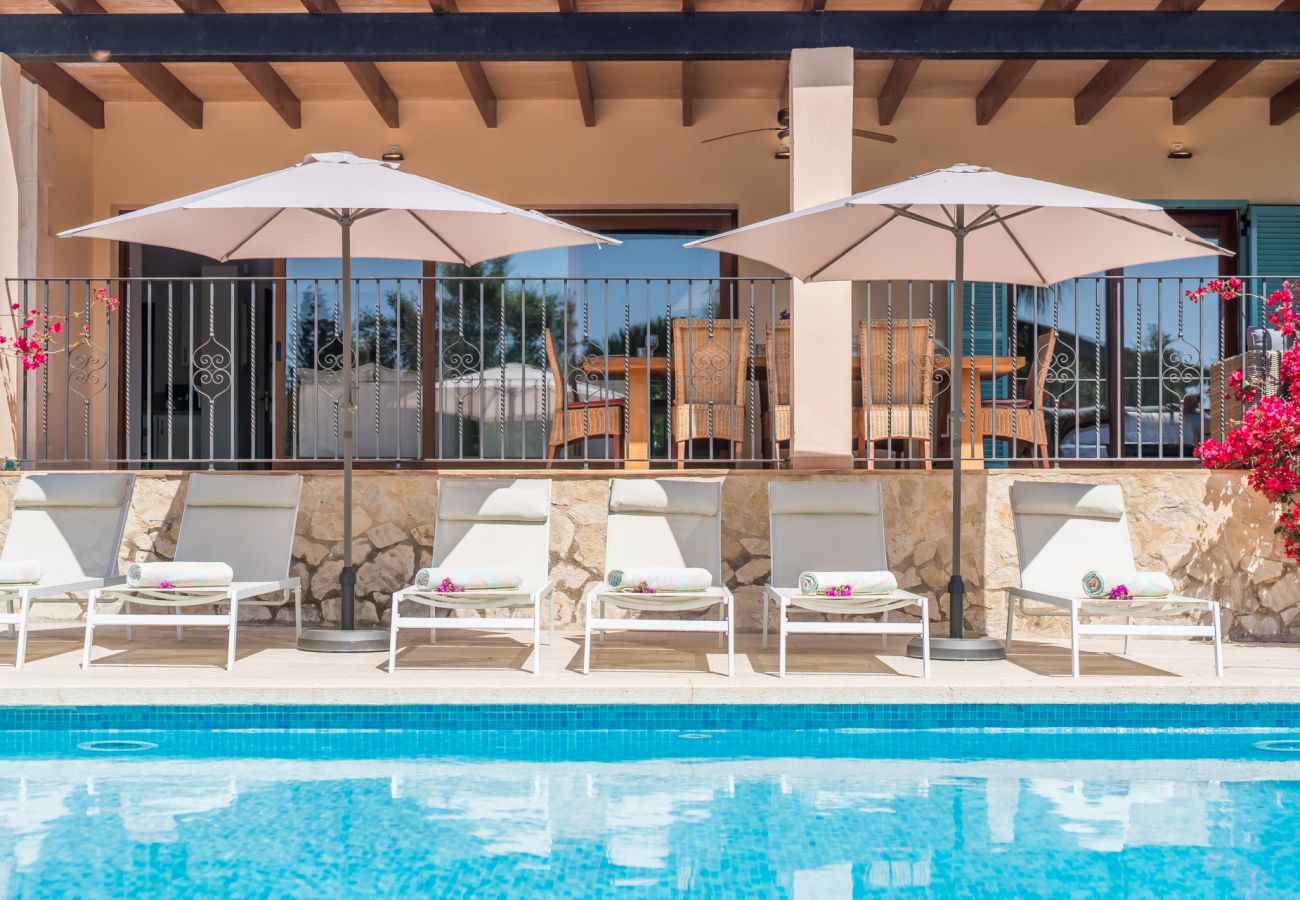 Été à Majorque dans une maison avec piscine et jardin