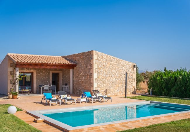 Finca moderne avec piscine au cœur de Majorque