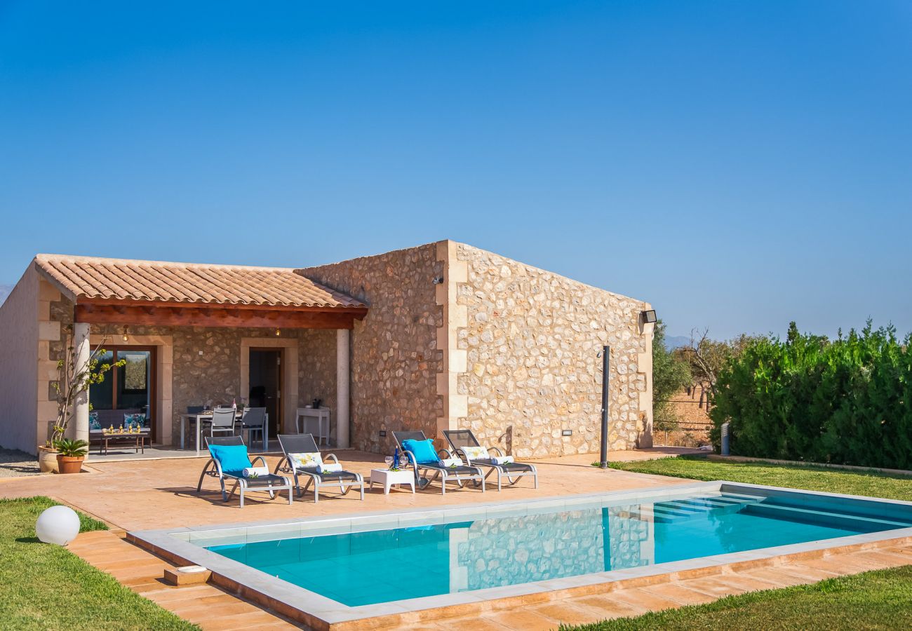 Finca moderne avec piscine au cœur de Majorque