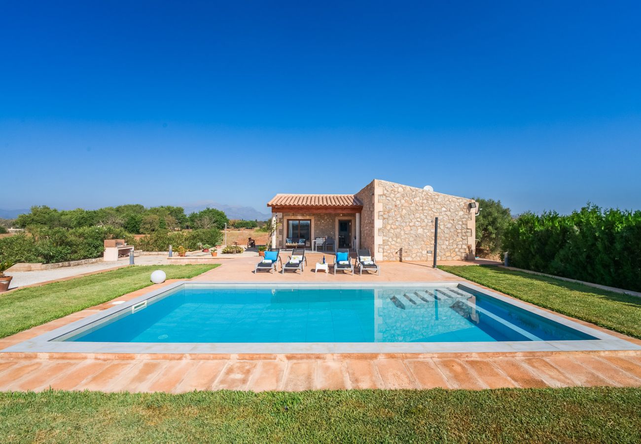 Finca moderne avec piscine à Majorque