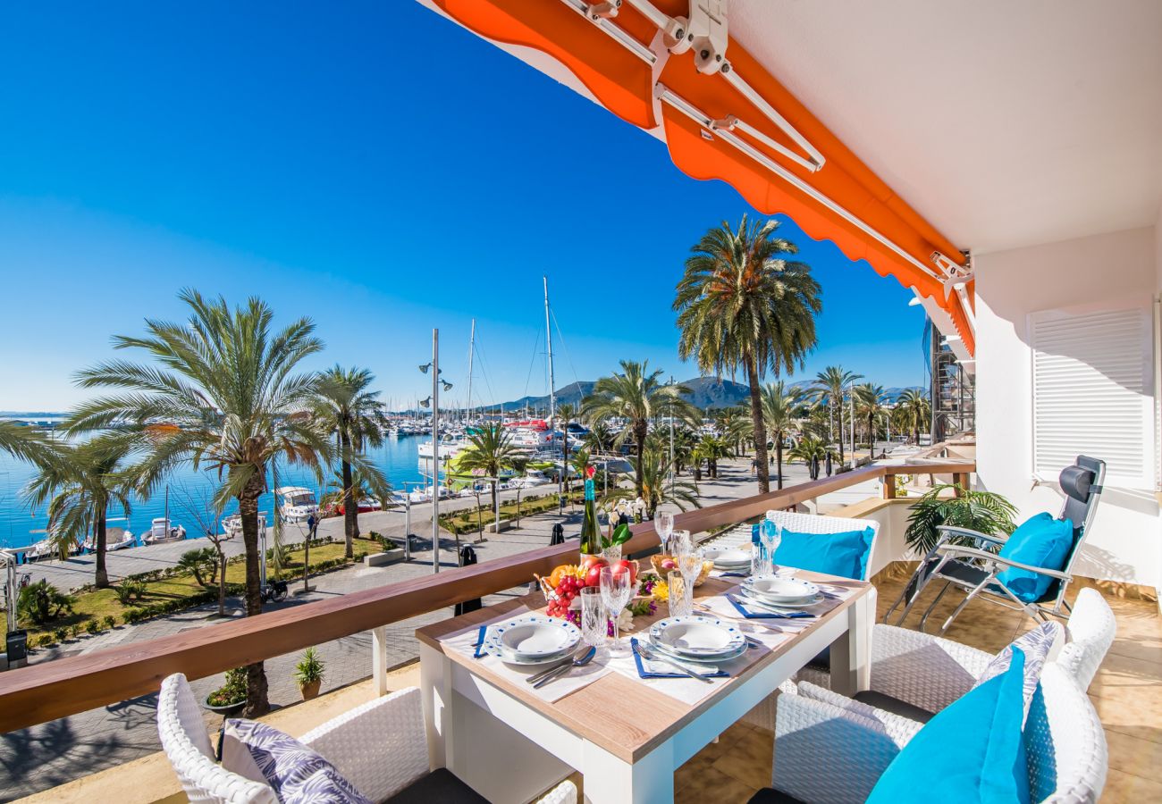 Superbe appartement avec vue sur la mer à Puerto Alcudia