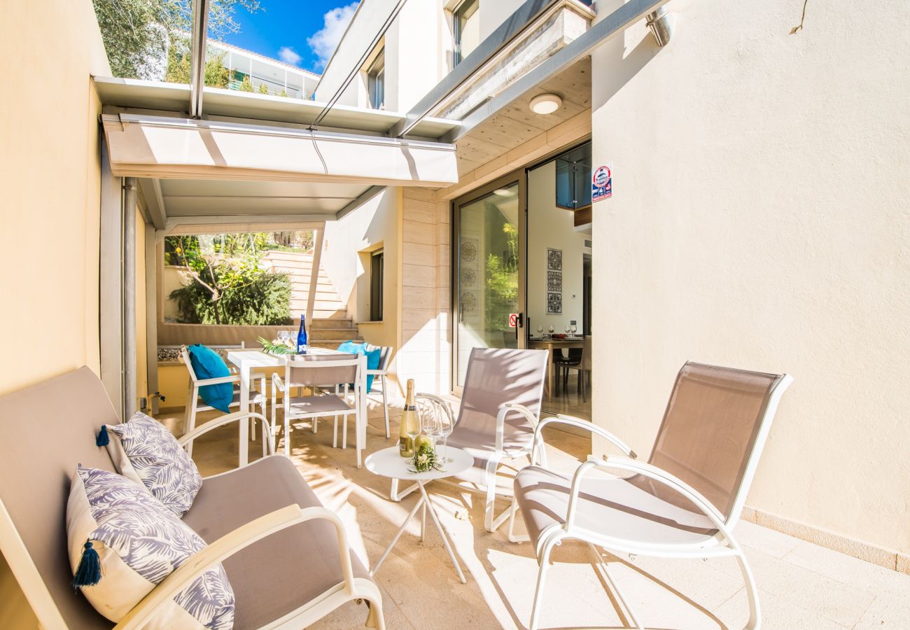 Tranquillité et confort dans une maison avec piscine à Alcanada.