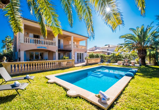 Maison à Alcudia Aran Berna avec piscine.