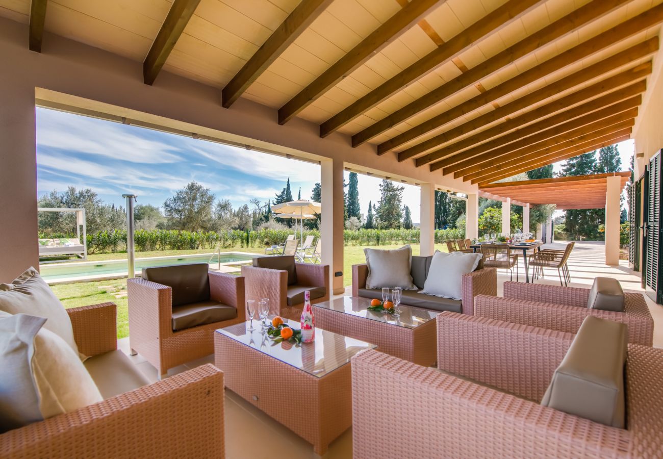 Louez une finca avec piscine près de la plage de Muro