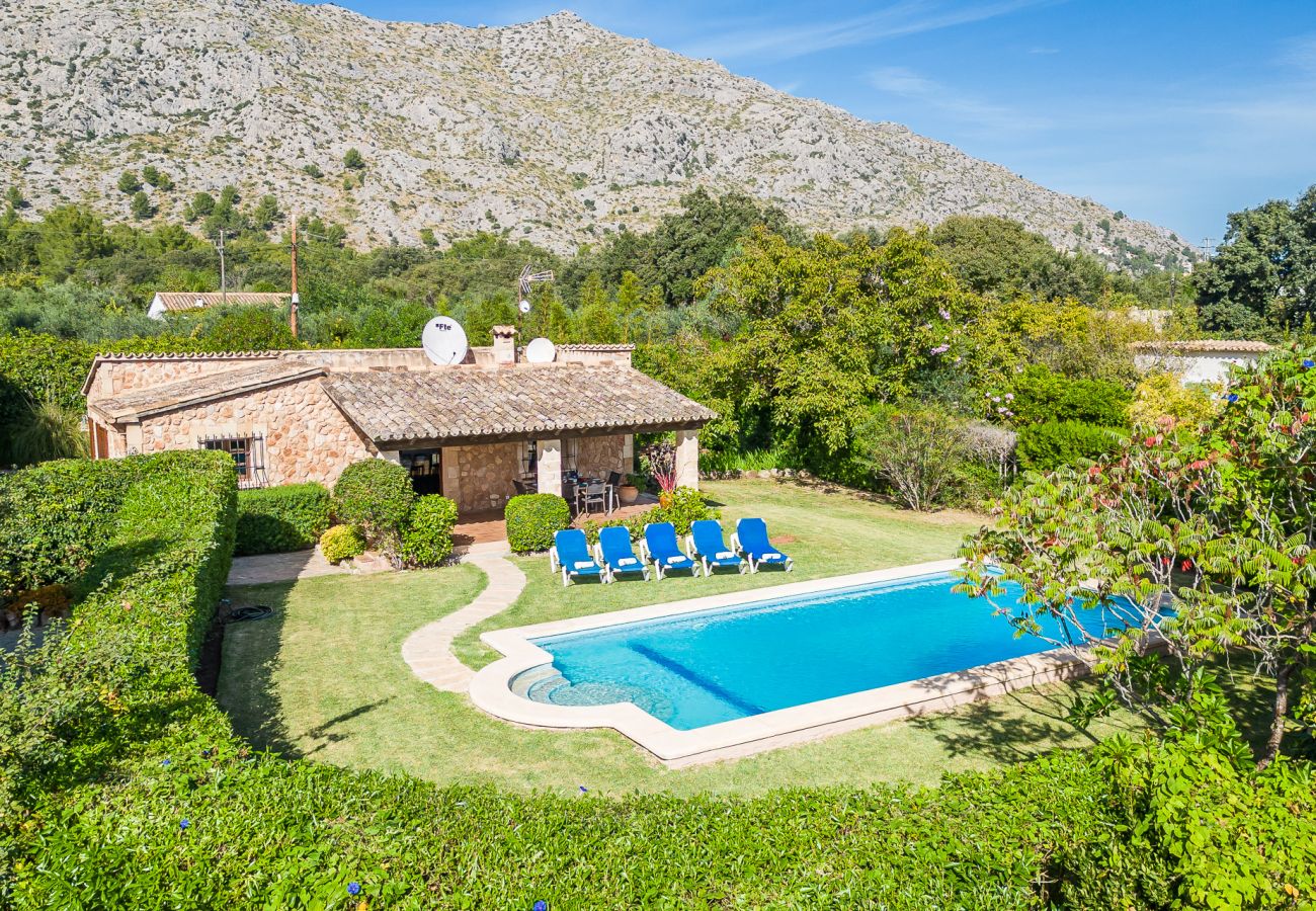 Maison avec piscine privée et barbecue à Pollensa